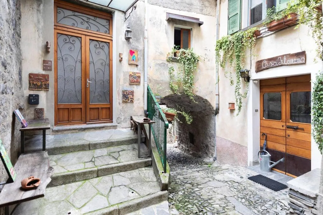Casa Filomena Bed and Breakfast Faggeto Lario 0*,  Italia